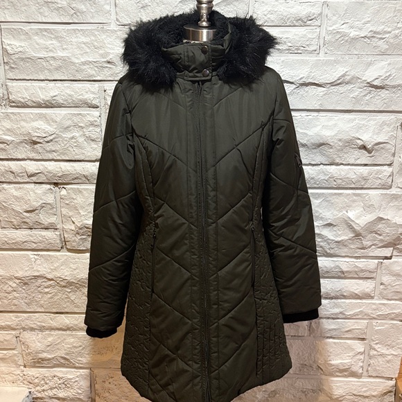 Dark Green Quilted Puffer Jacket with Faux Fur Hood - Picture 1 of 6